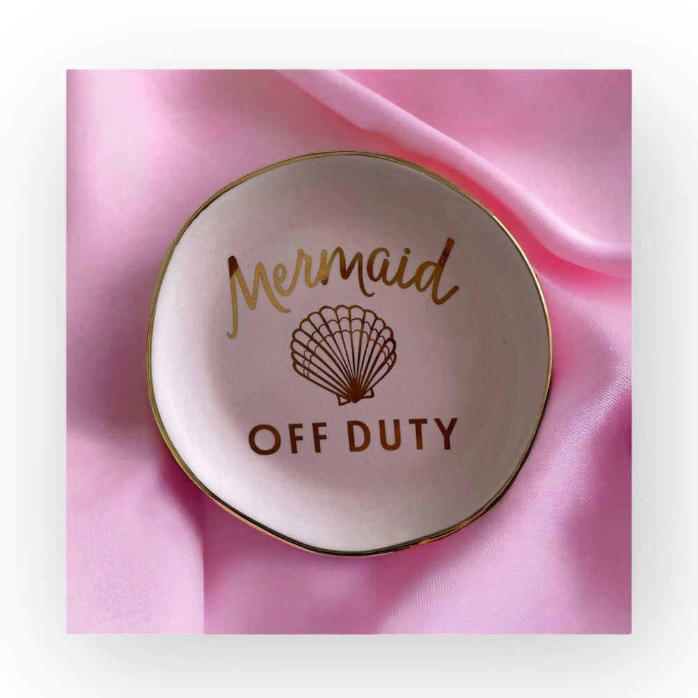 new Slant Mermaid Off Duty ☻ Round Porcelain Trinket Tray Candy Dish ☻ Pink Gold - Picture 6 of 10